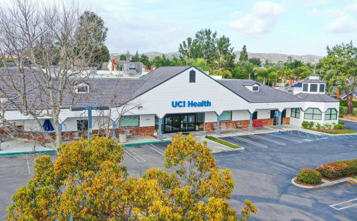 Pictures of Retail property located at 18601 -18653 Yorba Linda Blvd, Yorba Linda, CA 92886 for lease - image #1