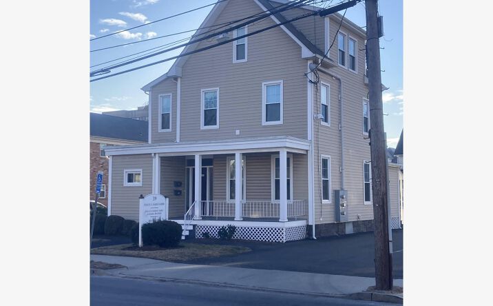 Pictures of Retail, Office property located at 39 Hoyt St, Stamford, CT 06905 for lease - image #1