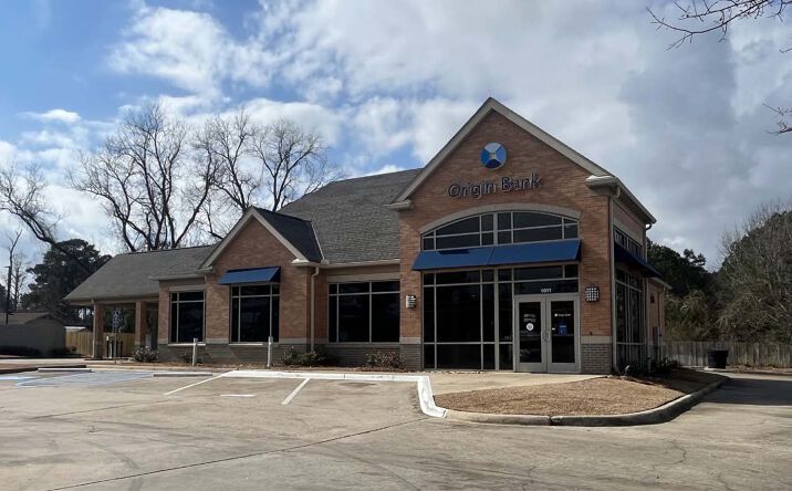 Pictures of Retail, Office, Restaurant property located at 1011 Cooktown Rd, Ruston, LA 71270 for lease - image #1