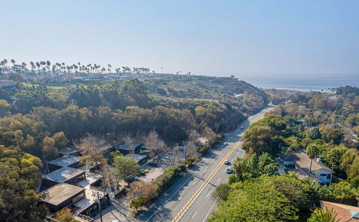 Pictures of Office property located at 29350 Pacific Coast Hwy, Malibu, CA 90265 for lease - image #1