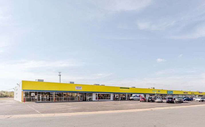 Pictures of Retail, Industrial property located at 1905 N Market St, Shreveport, LA 71107 for lease - image #1