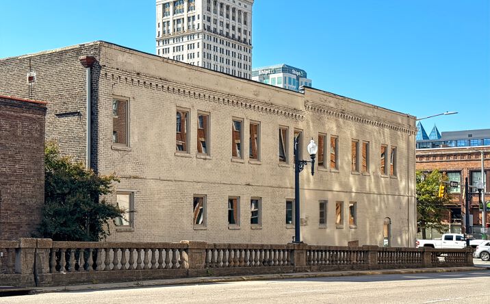 Pictures of Office property located at 2129 First Avenue North, Birmingham, AL 35203 for lease - image #1