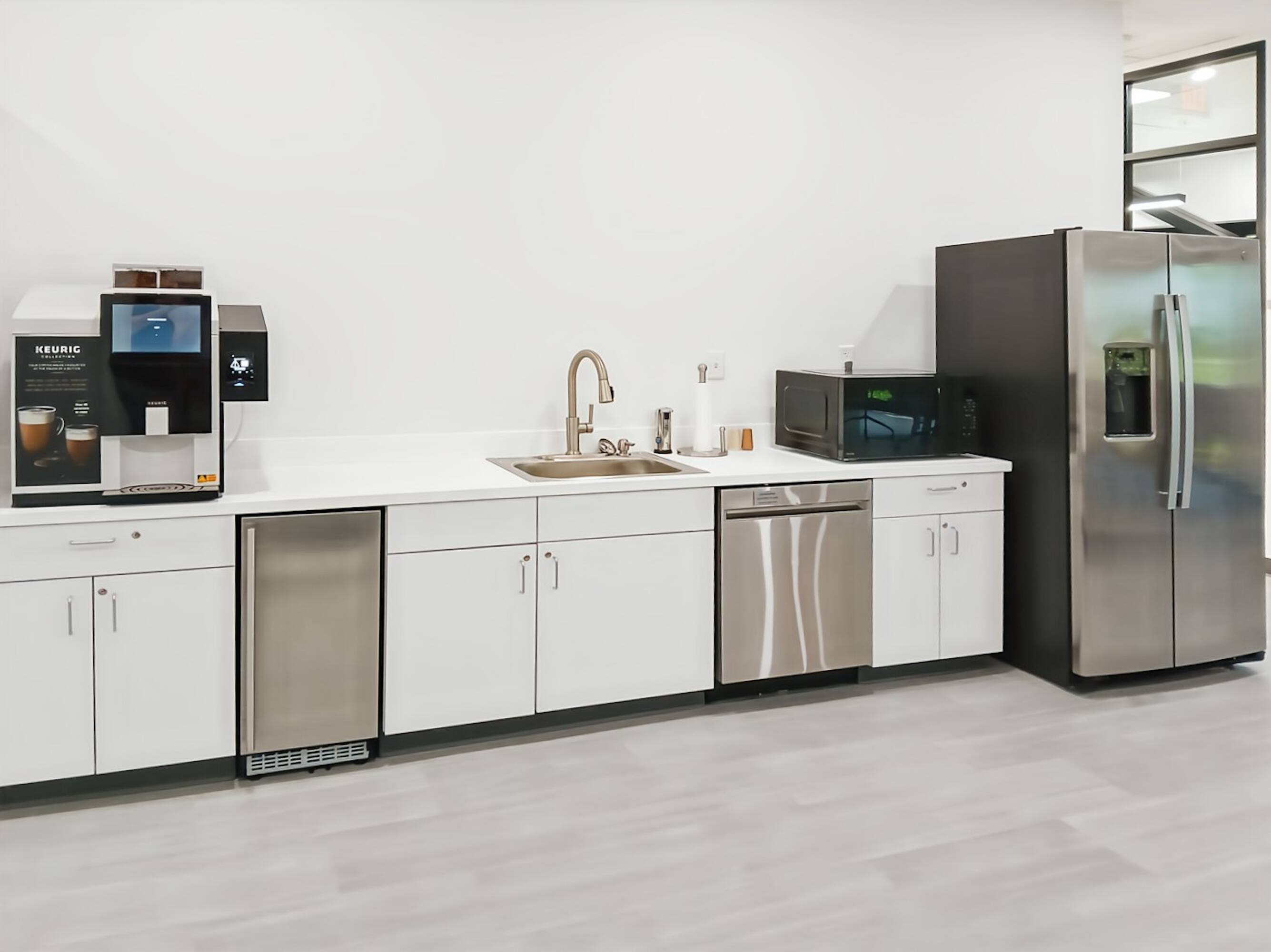 2824521