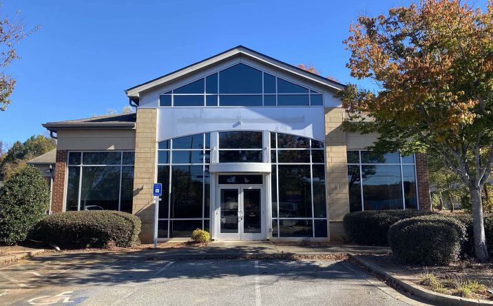 Pictures of Retail property located at 2920 N Druid Hills Rd NE, Atlanta, GA 30329 for lease - image #1