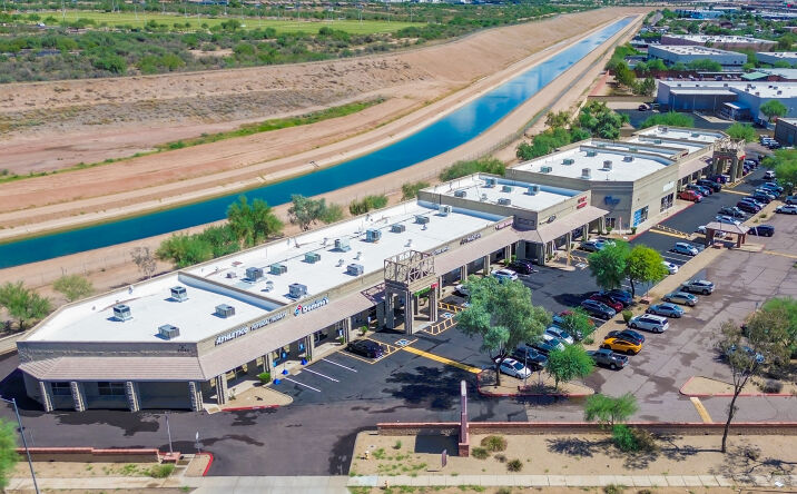 Pictures of Retail property located at 21043 N Cave Creek Rd, Phoenix, AZ 85024 for lease - image #1