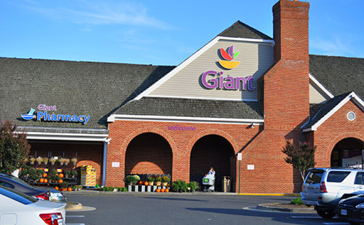 Pictures of Office property located at 5675 Stone Rd, Centreville, VA 20120 for sales - image #1