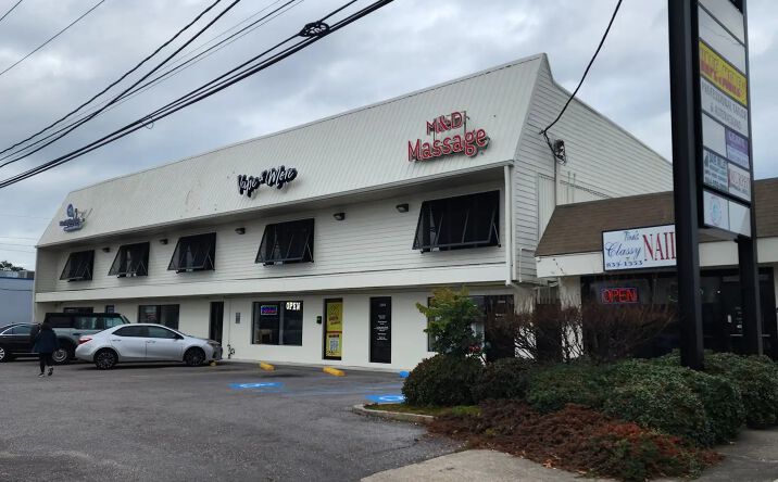 Pictures of Retail, Office property located at 2305 Veterans Memorial Blvd, Metairie, LA 70002 for lease - image #1