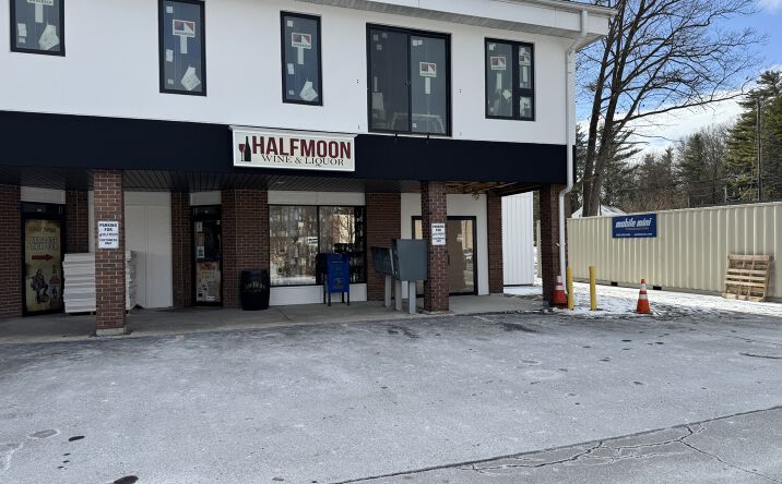 Pictures of Retail property located at 1471 US-9, Clifton Park, NY 12065 for lease - image #1