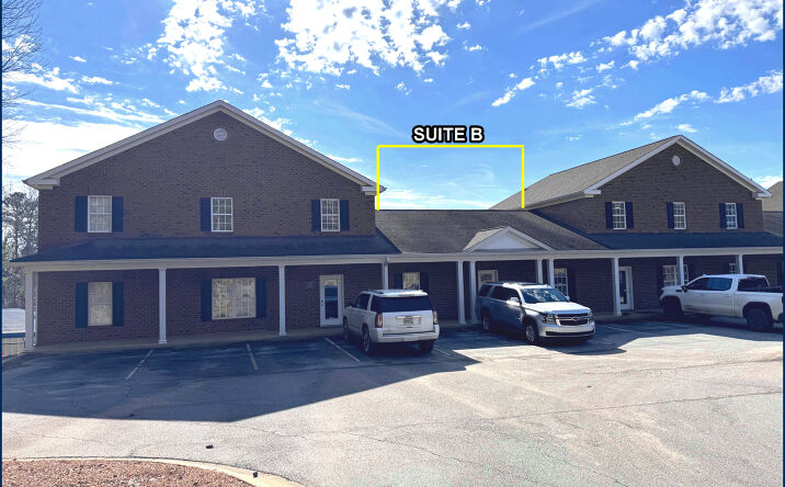 Pictures of Office property located at 5402 New Forsyth Rd, Macon, GA 31210 for lease - image #1