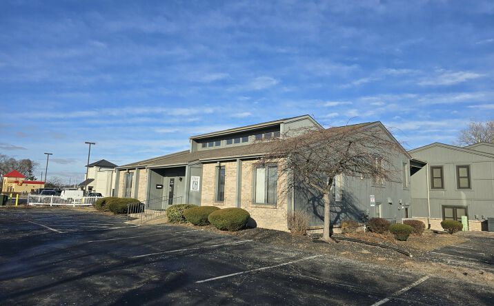 Pictures of Office property located at 6800 Central Ave, Toledo, OH 43617 for lease - image #1