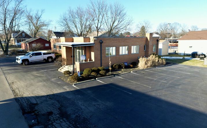 Pictures of Office property located at 309 Reading Rd, Mason, OH 45040 for lease - image #1