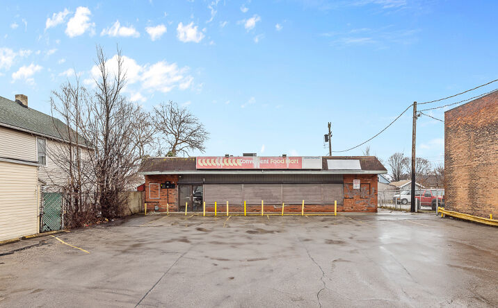 Pictures of Retail, Office property located at 7123 Lorain Ave, Cleveland, OH 44102 for lease - image #1