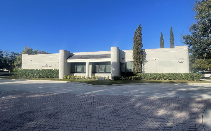 Pictures of Office property located at 630 Maplewood Dr, Jupiter, FL 33458 for lease - image #1