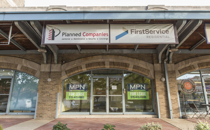 Pictures of Retail, Office, Restaurant property located at 3 N Christopher Columbus Blvd, Philadelphia, PA 19106 for lease - image #1