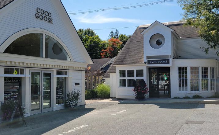 Pictures of Retail property located at 135 Depot St, Manchester, VT 05255 for lease - image #1