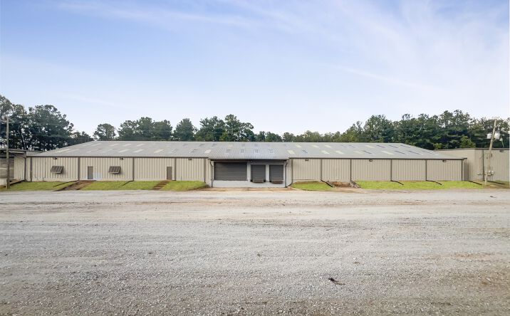 Pictures of Industrial property located at 3160 McFarland Blvd, Northport, AL 35476 for lease - image #1