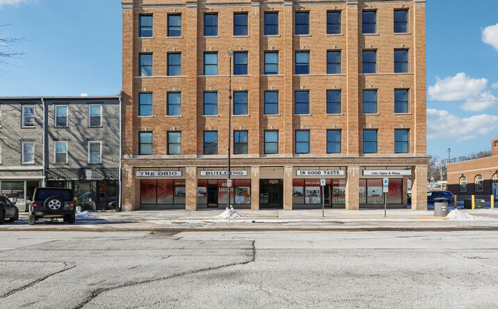 Pictures of Retail, Office, Restaurant property located at 113 N Ohio Ave, Sidney, OH 45365 for lease - image #1