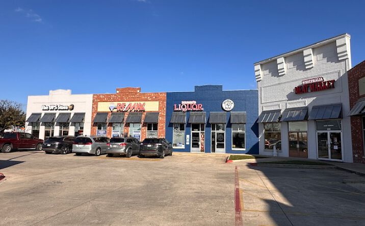 Pictures of Retail property located at 409 W Front St, Hutto, TX 78634 for lease - image #1