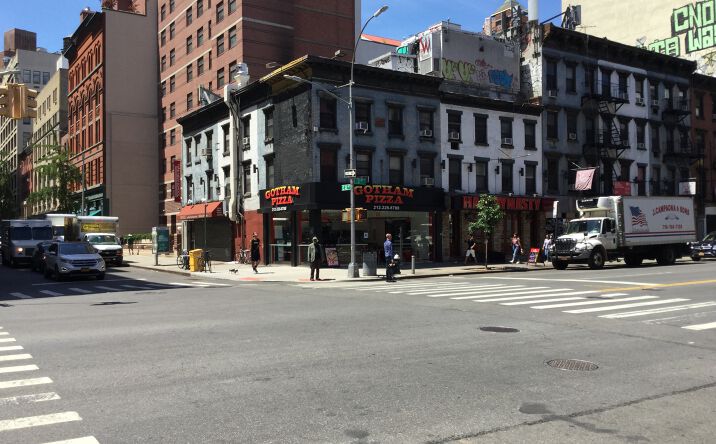 Pictures of Restaurant property located at 90 3rd Ave, New York, NY 10003 for lease - image #1