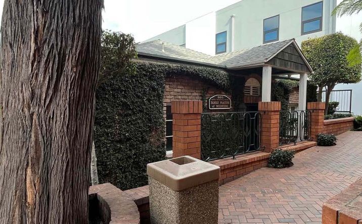 Pictures of Office property located at 265 Laguna Ave, Laguna Beach, CA 92651 for lease - image #1