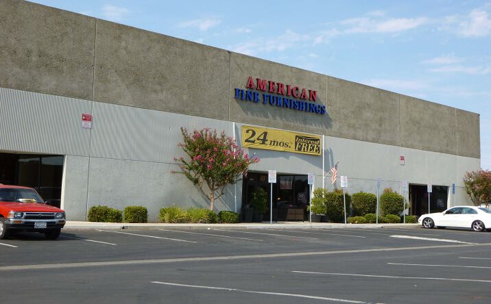 Pictures of Retail property located at 1789 E Hammer Ln, Stockton, CA 95210 for lease - image #1