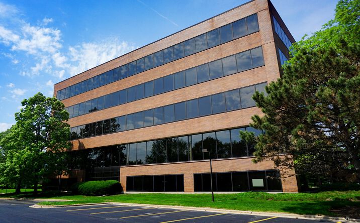 Pictures of Office property located at 300 Knightsbridge Pkwy, Lincolnshire, IL 60069 for lease - image #1