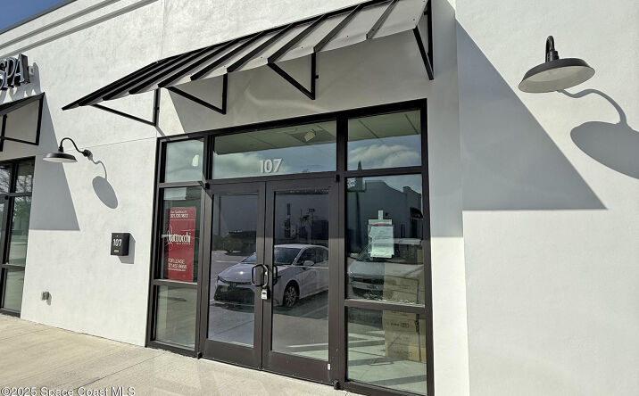 Pictures of Retail, Office property located at 315 S Courtenay Parkway 107, Merritt Island, FL 32952 for lease - image #1
