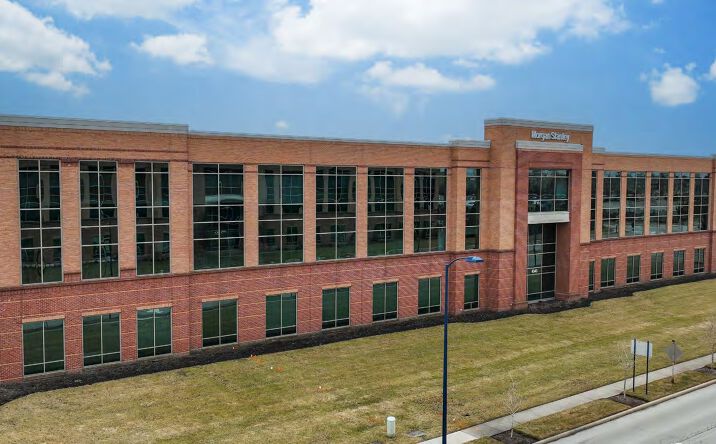 Pictures of Office property located at 4343 Easton Commons, Columbus, OH 43219 for lease - image #1