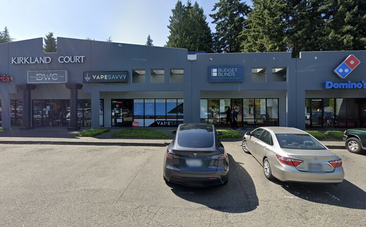 Pictures of Retail property located at 8425 122nd Ave NE, Kirkland, WA 98033 for lease - image #1