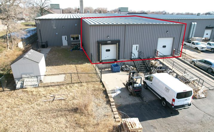 Pictures of Retail, Industrial property located at 1101 Broadway Avenue 119B, Yankton, SD 57078 for lease - image #1
