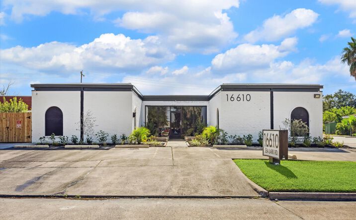 Pictures of Office property located at 16610 Sea Lark Rd, Houston, TX 77062 for lease - image #1