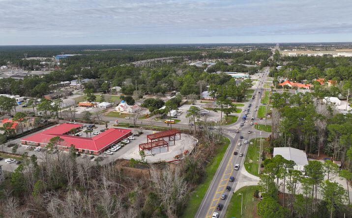 Pictures of Retail, Office, Restaurant property located at 241 E 20th Ave, Gulf Shores, AL 36542 for lease - image #1