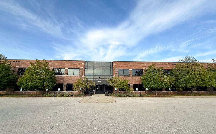 Pictures of Office property located at 11800 W Park Pl, Milwaukee, WI 53224 for lease - image #1