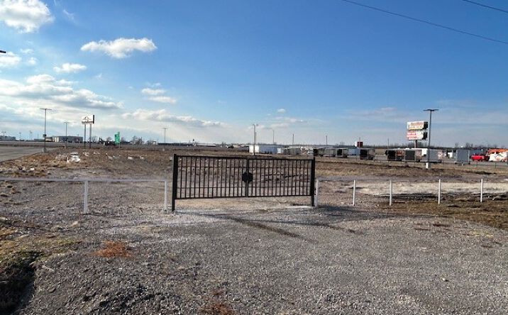 Pictures of Land property located at 3141 E Outer Rd, Scott City, MO 63780 for lease - image #1