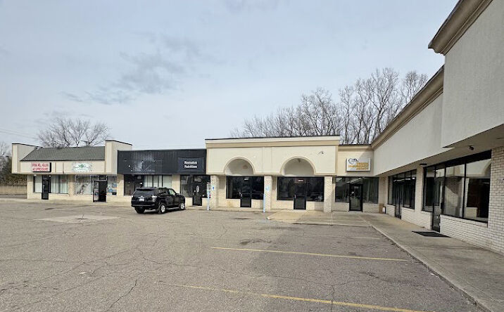 Pictures of Retail property located at 31222 Ecorse Rd, Romulus, MI 48174 for lease - image #1