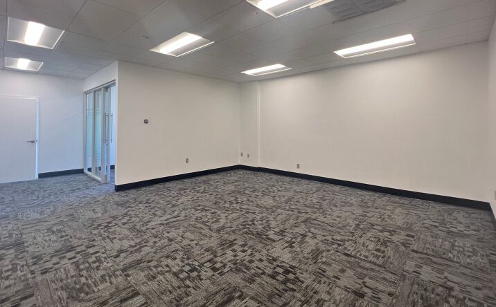 Pictures of Retail, Office property located at 22330 Hawthorne Blvd, Torrance, CA 90505 for lease - image #1