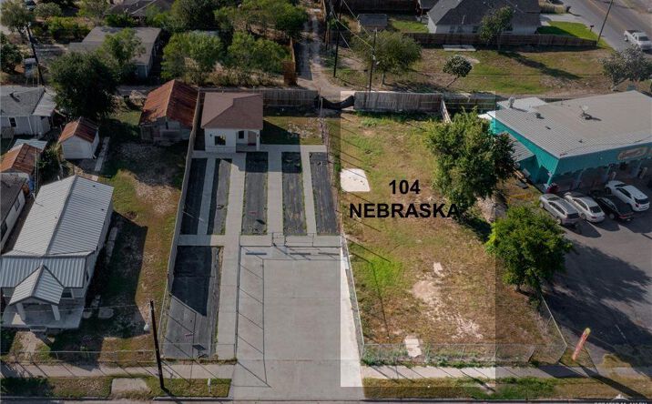 Pictures of Land property located at 104 N Nebraska Avenue, San Juan, TX 78589 for lease - image #1