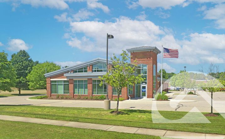 Pictures of Retail property located at 3800 Owen Rd, Fenton, MI 48430 for lease - image #1