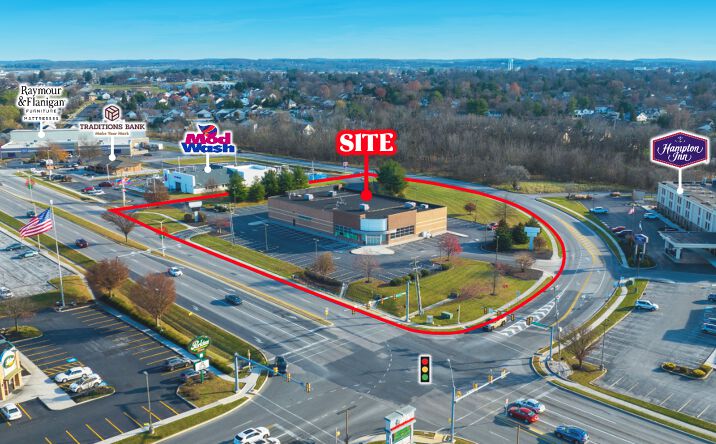 Pictures of Retail property located at 301 Eisenhower Dr, Hanover, PA 17331 for sales - image #1