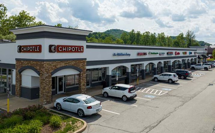Pictures of Retail, Restaurant property located at 4869 William Penn Highway, Murrysville, PA 15668 for lease - image #1