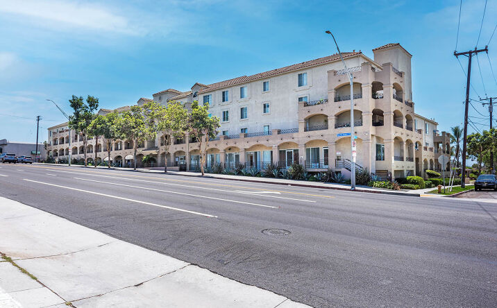 Pictures of Retail, Office property located at 2600 Pacific Coast Hwy, Long Beach, CA 90804 for lease - image #1