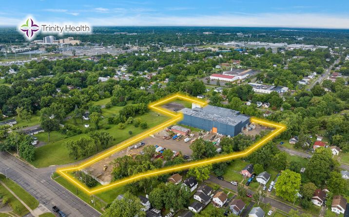 Pictures of Office, Industrial property located at 451 E Wilson Ave, Pontiac, MI 48341 for lease - image #1