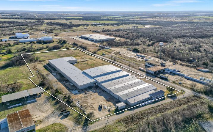 Pictures of Office, Industrial property located at 428 Gibbons Rd, Sherman, TX 75092 for lease - image #1