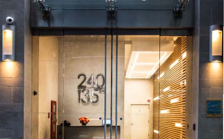 Pictures of Office property located at 240 W 35th St, New York, NY 10001 for lease - image #1