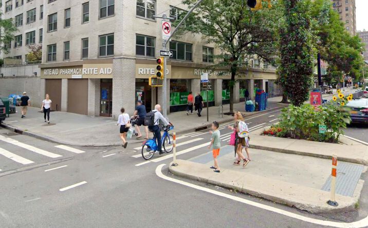 Pictures of Retail property located at 188 9th Ave, New York, NY 10011 for lease - image #1