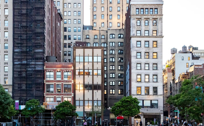 Pictures of Office property located at 37 Union Square W, New York, NY 10003 for lease - image #1