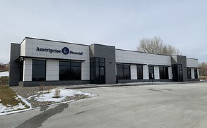 Pictures of Office property located at 6113 Whispering Creek Dr, Sioux City, IA 51106 for lease - image #1