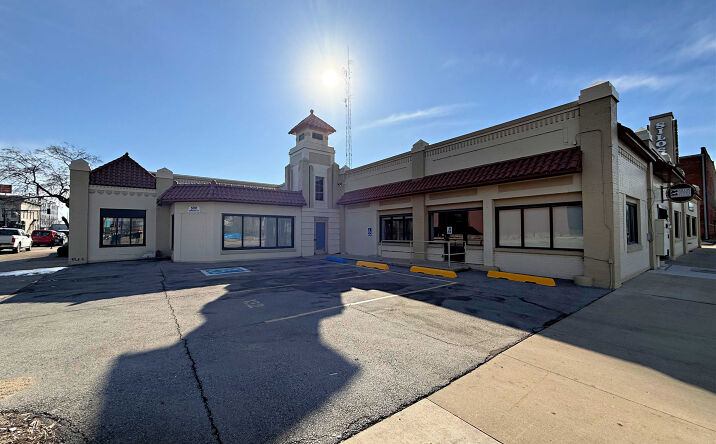 Pictures of Office property located at 500 Jefferson St, Waterloo, IA 50701 for lease - image #1