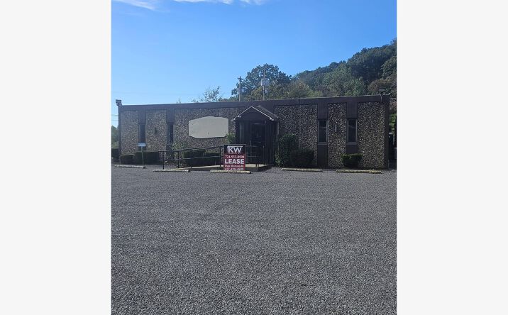 Pictures of Retail property located at 451 Rochester Rd, Pittsburgh, PA 15237 for lease - image #1