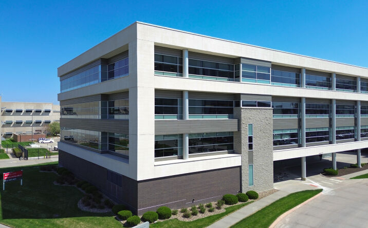 Pictures of Office property located at 1811 Ak-Sar-Ben Dr, Omaha, NE 68106 for lease - image #1
